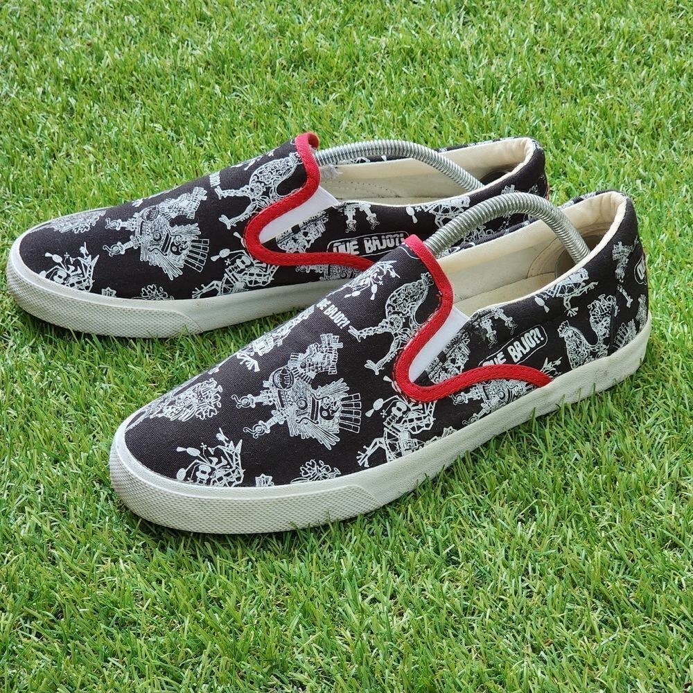 BUCKETFEET QUE BAJO - Men's Slip-On- SIZE 9.5
